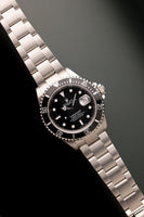 2001 Rolex 16610 Submariner - Full Set