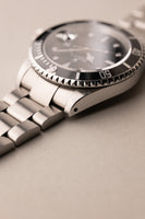 2001 Rolex 16610 Submariner - Full Set